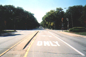 Left Turn lane on Flossmoor Road, westbound, at Western